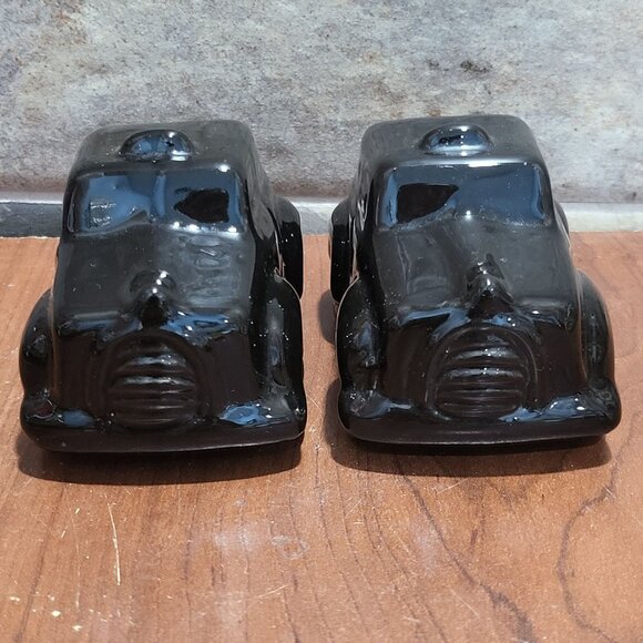Vintage Black Cars Salt and Pepper Shaker Set - Picture 1 of 10